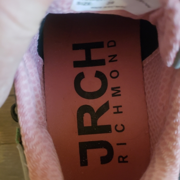 John Richmond Lace Up Leather Logo Tennis Shoe size 39 / US 8 NEW - Picture 3 of 9